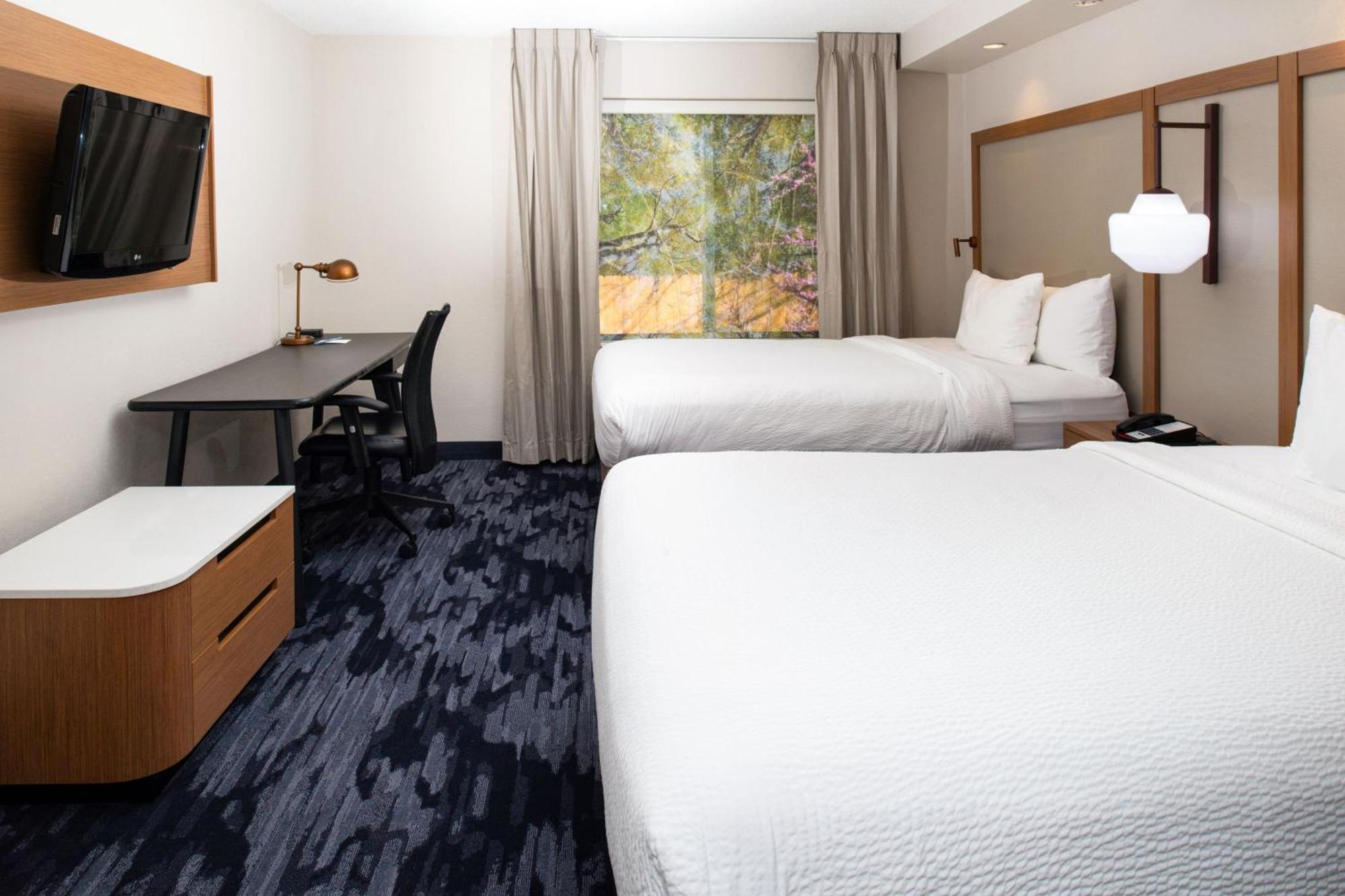 Fairfield Inn & Suites Greensboro Wendover Exteriör bild