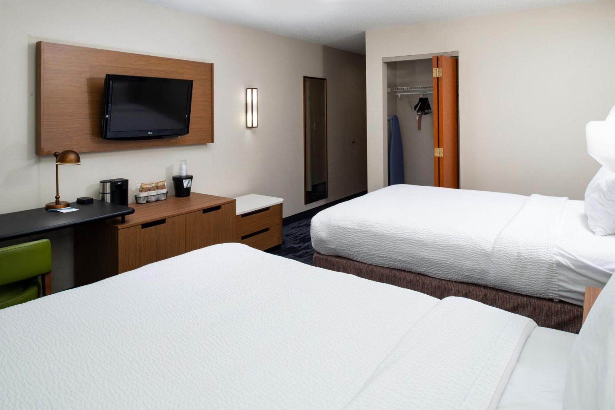 Fairfield Inn & Suites Greensboro Wendover Exteriör bild