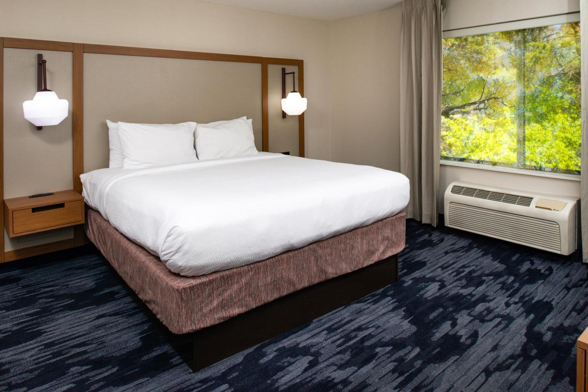 Fairfield Inn & Suites Greensboro Wendover Exteriör bild