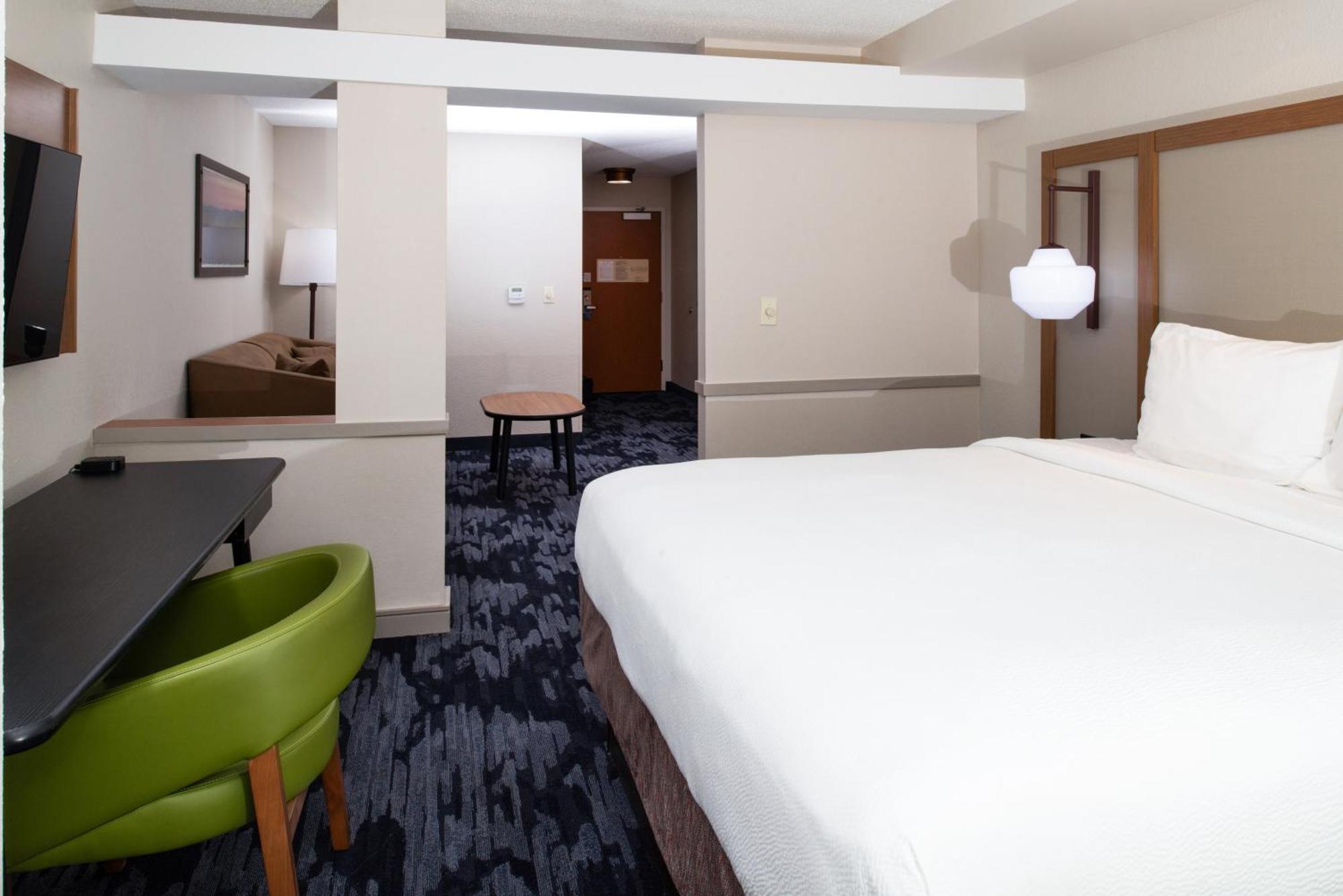 Fairfield Inn & Suites Greensboro Wendover Exteriör bild